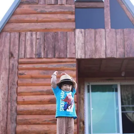 ไร่นิธิสุนทร Nithisoonthon Farmstay Mae Hong Son Exterior photo